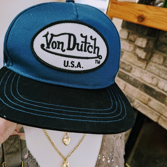 ⭕SOLD⭕Von Dutch Unisex Trucker Hat - Picture 6 of 10